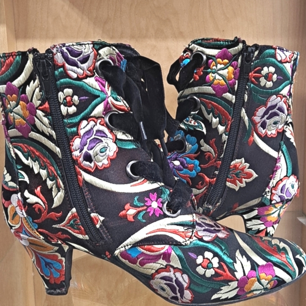 Ladies Multi-colored Bootie